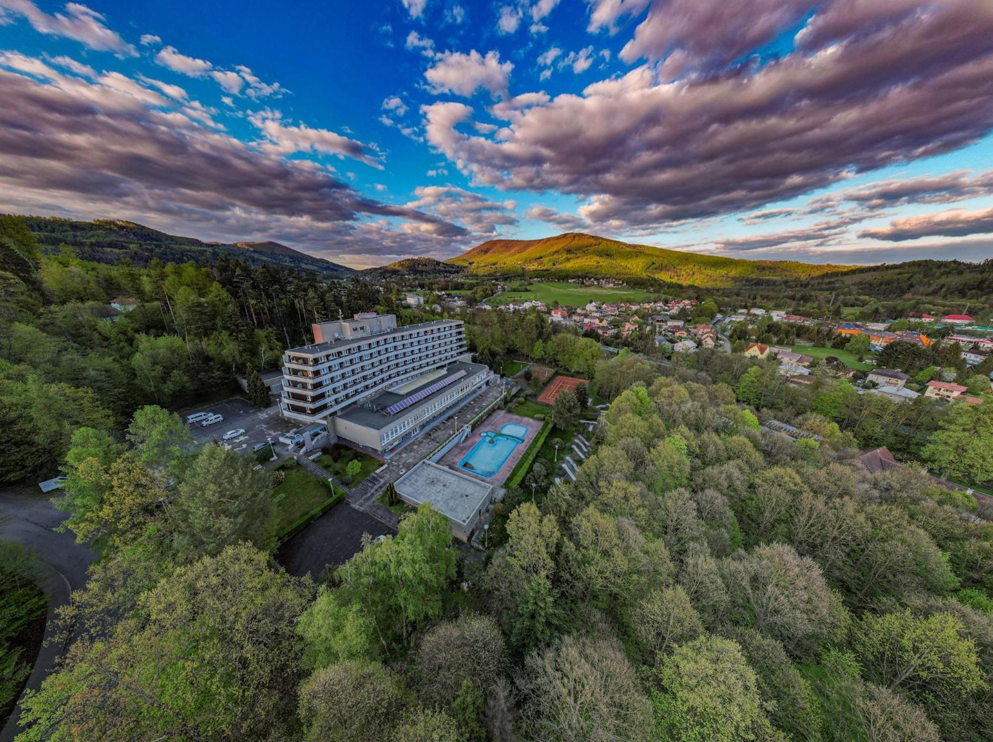 فندق Ibis Styles Relax Rožnov pod Radhoštěm المظهر الخارجي الصورة